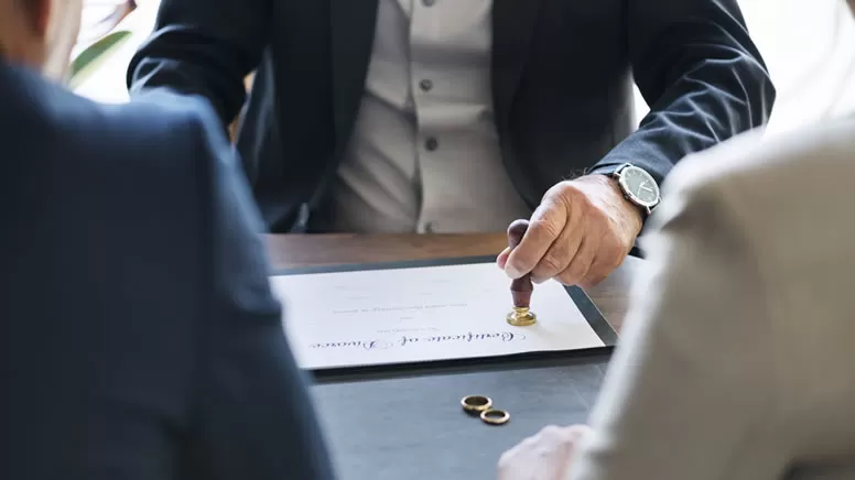 Apartmanda Gürültü Yapan Komşuya Karşı Hangi Davalar Açılır?